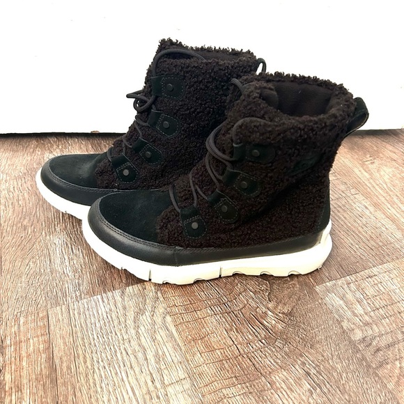 Sorel Explorer Next Joan Cozy Boots Black White Fall Winter 7 - Picture 3 of 7